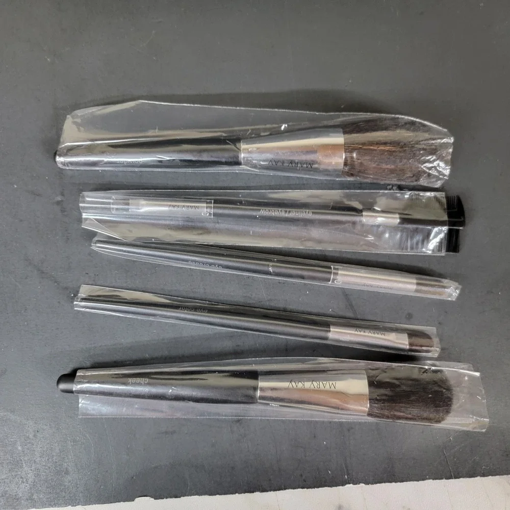 Discontinued mary kay brush set‎ makeup